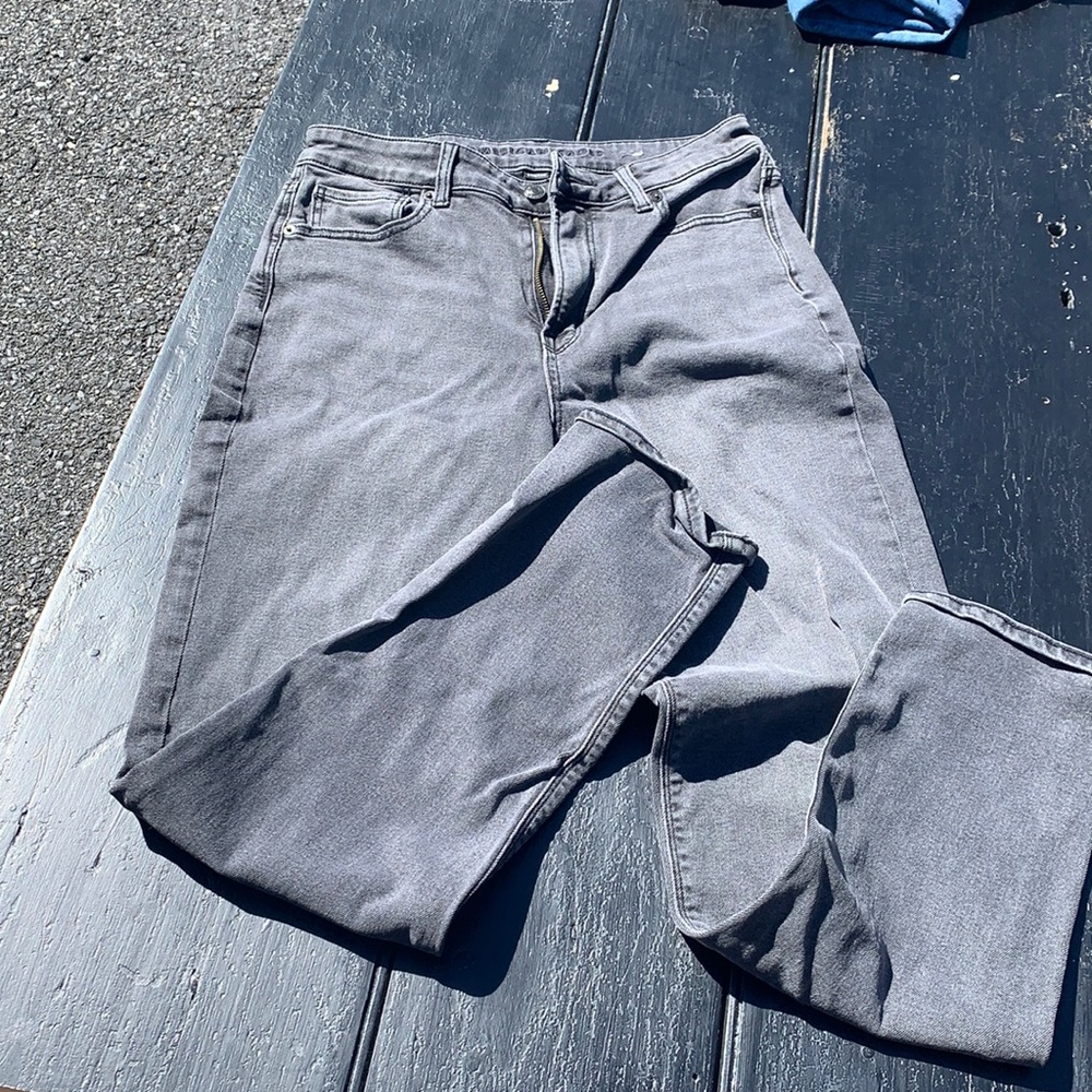 American Eagle stretch mom jean size 8